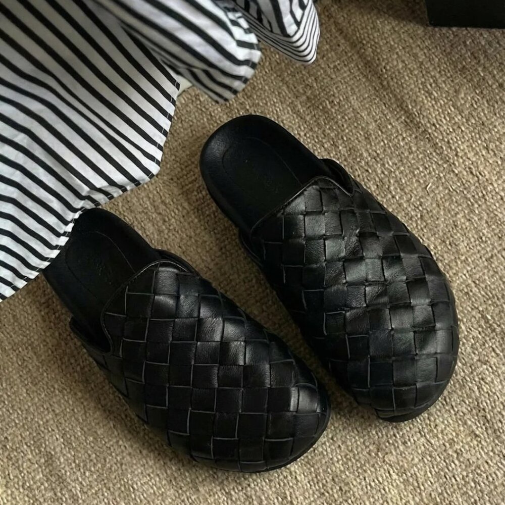 NEW Moren Handwoven Closed-Toe Mules